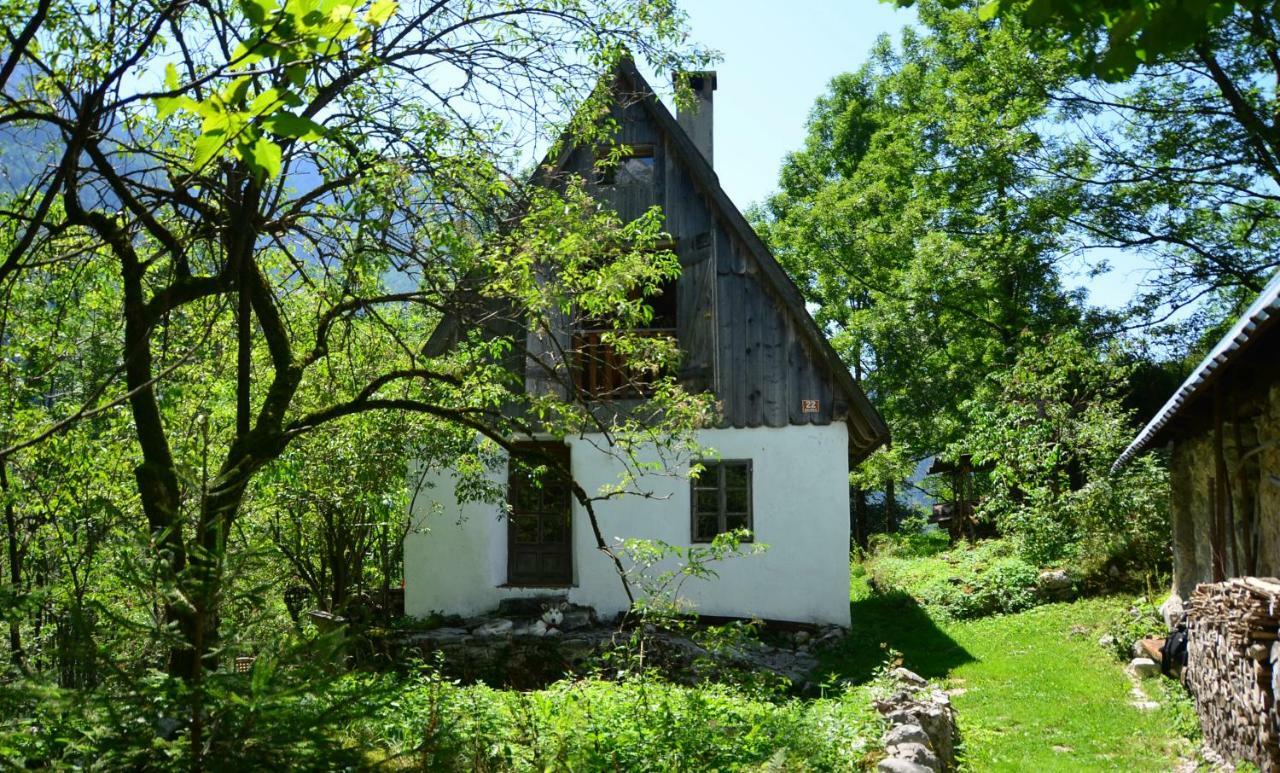 Bezgova Hisica Villa Bovec Luaran gambar